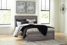 Load image into Gallery viewer, Bronyan - Panel Bed
