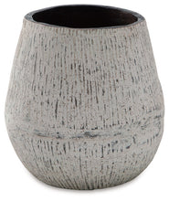 Load image into Gallery viewer, Claymount - Vase
