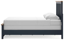 Load image into Gallery viewer, Landocken - Panel Bed
