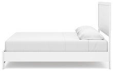 Load image into Gallery viewer, Binterglen - King Panel Bed - White
