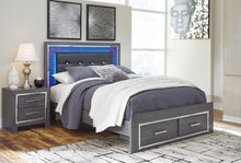 Load image into Gallery viewer, Lodanna - Panel Bed
