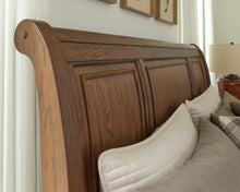 Load image into Gallery viewer, Zackaryn - King Sleigh Storage Bed - Warm Brown
