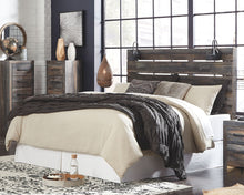 Load image into Gallery viewer, Drystan - Bedroom Set
