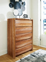 Load image into Gallery viewer, Dressonni - Five Drawer Chest - Brown
