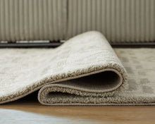 Load image into Gallery viewer, Maconville - Rug
