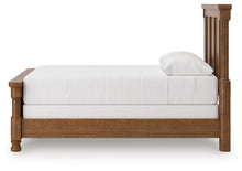 Load image into Gallery viewer, Rowlenstown - Poster Bed
