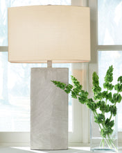 Load image into Gallery viewer, Bradard - Poly Table Lamp  - Brown

