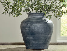 Load image into Gallery viewer, Meadie - 12" Vase
