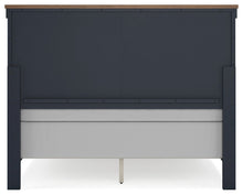 Load image into Gallery viewer, Landocken - Panel Bed
