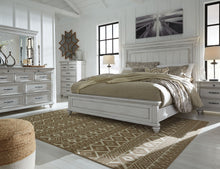 Load image into Gallery viewer, Kanwyn - Panel Bed
