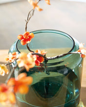 Load image into Gallery viewer, Inisland - Vase
