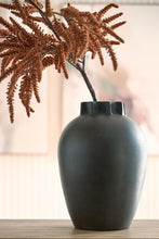 Load image into Gallery viewer, Kaslett - Vase - Antique Black
