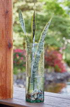 Load image into Gallery viewer, Taylow - Vase
