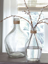 Load image into Gallery viewer, Marcin - Vase Set (Set of 2) - Clear

