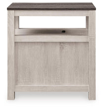 Load image into Gallery viewer, Fendenmore - Chair Side End Table
