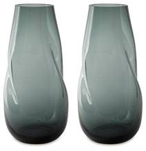 Load image into Gallery viewer, Beamund - Vase - 13"
