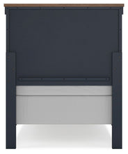 Load image into Gallery viewer, Landocken - Panel Bedroom Set
