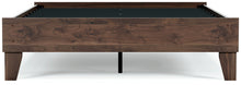 Load image into Gallery viewer, Calverson - Platform Bed
