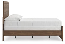 Load image into Gallery viewer, Broachmyn - Panel Bedroom Set
