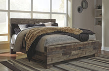Load image into Gallery viewer, Derekson - Panel Bedroom Set
