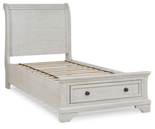 Load image into Gallery viewer, Robbinsdale - Youth Sleigh Storage Bedroom Set
