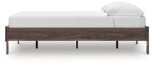 Load image into Gallery viewer, Calverson - Platform Bed
