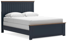 Load image into Gallery viewer, Landocken - Panel Bed
