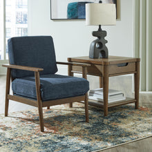 Load image into Gallery viewer, Bixler - Showood Accent Chair
