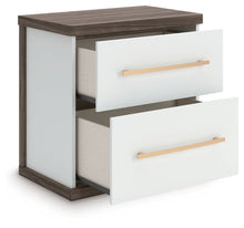 Load image into Gallery viewer, Kendanport - 3 Pc. - Dresser And 2 Nightstands - Brown / White

