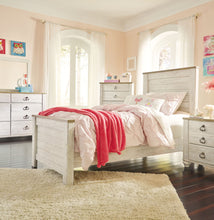 Load image into Gallery viewer, Willowton - Panel Bed
