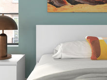 Load image into Gallery viewer, Onita - Panel Platform Bed
