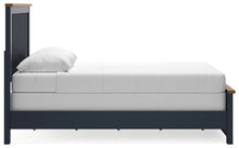Load image into Gallery viewer, Landocken - Panel Bed
