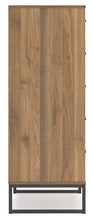 Load image into Gallery viewer, Deanlow - Five Drawer Chest - Honey
