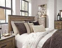 Load image into Gallery viewer, Trinell - Panel Bed
