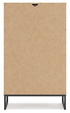 Load image into Gallery viewer, Deanlow - Five Drawer Chest - Honey
