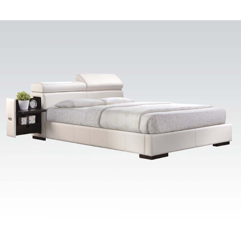 Manjot Queen Bed