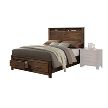 Load image into Gallery viewer, Merrilee Eastern King Bed
