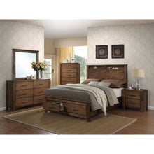 Load image into Gallery viewer, Merrilee Queen Bed
