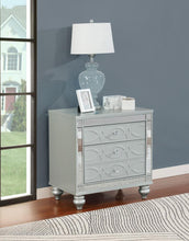 Load image into Gallery viewer, GUNNISON NIGHTSTAND 223212
