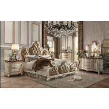 Load image into Gallery viewer, Picardy California King Bed
