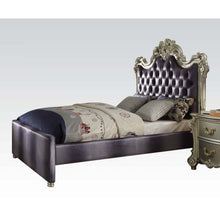 Load image into Gallery viewer, Vendome II Queen Bed
